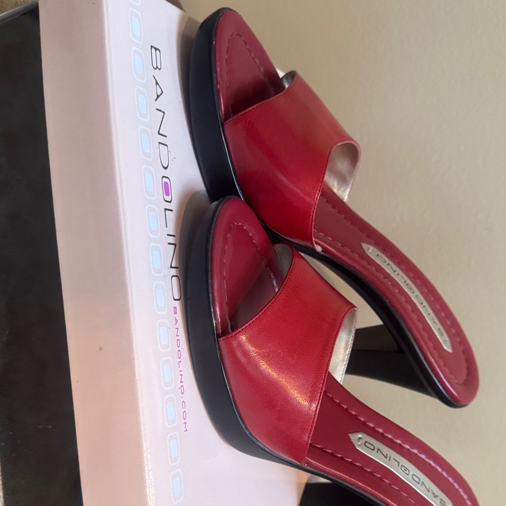 Bandolino Red Open-Toe Slide Sandals